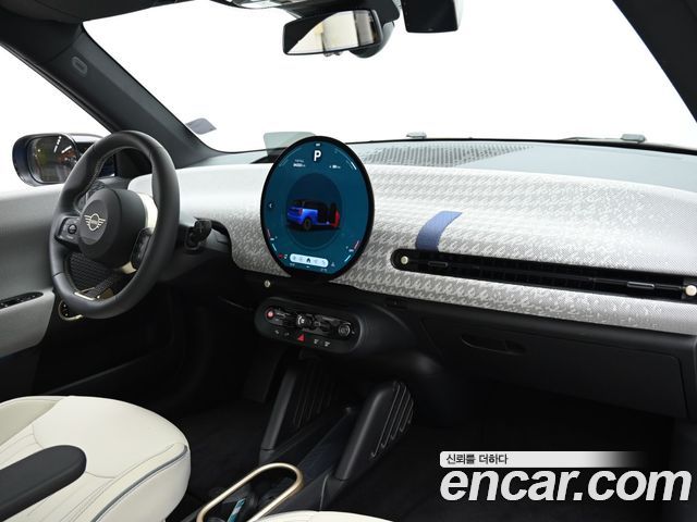MINI Cooper — interior