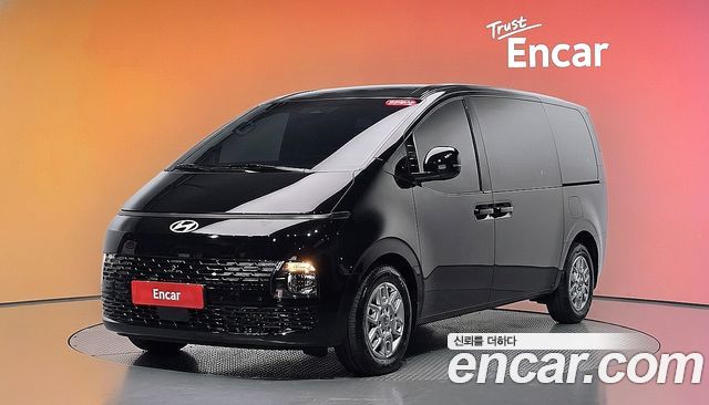 Hyundai Staria