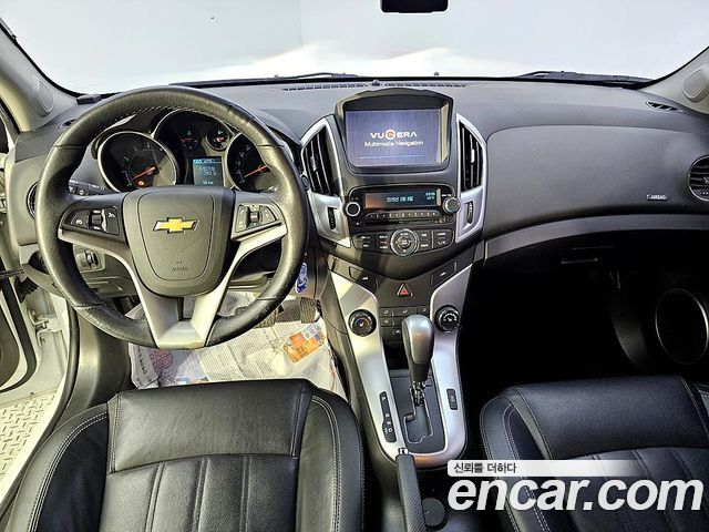 Chevrolet Korea Cruze — interior