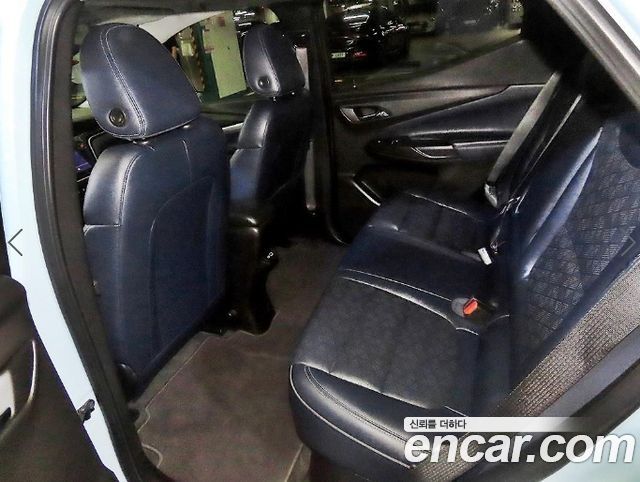 Chevrolet Korea Bolt EUV — interior