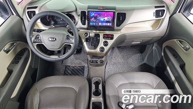 Kia Ray — interior