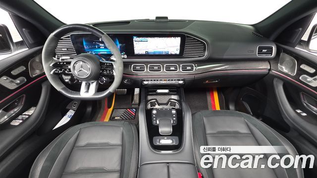 Mercedes-Benz GLE-Class — interior