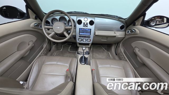 Chrysler PT Cruiser — interior