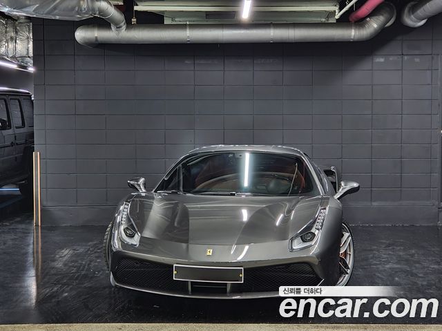Ferrari 488