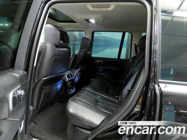 Land Rover Range Rover — interior