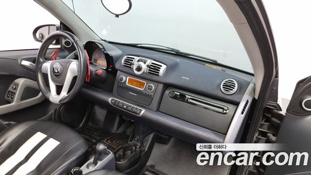 Smart ForTwo — interior