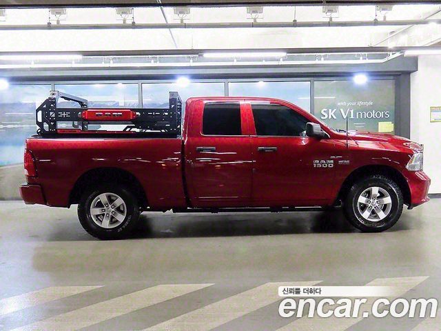 Dodge Ram Pickup — exterior