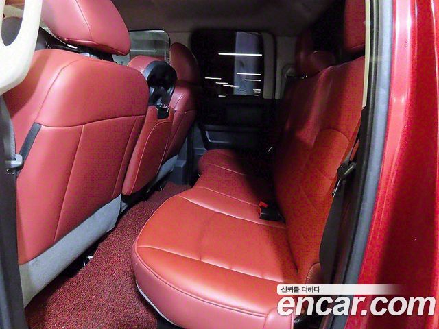 Dodge Ram Pickup — interior
