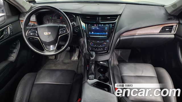 Cadillac CTS — interior