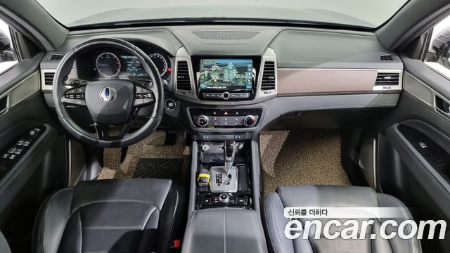 KG Mobility Rexton — interior