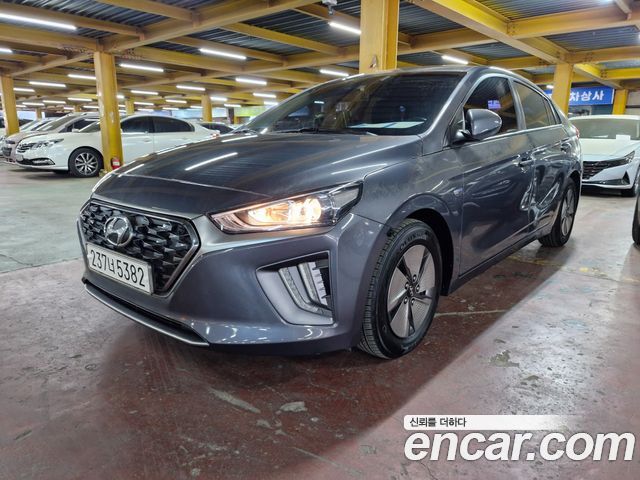 Hyundai Ioniq — exterior