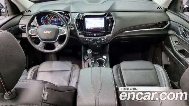 Chevrolet Korea Traverse — interior