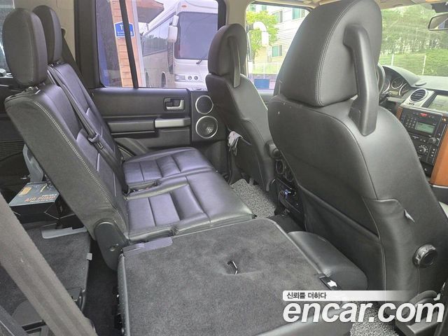 Land Rover Discovery — interior