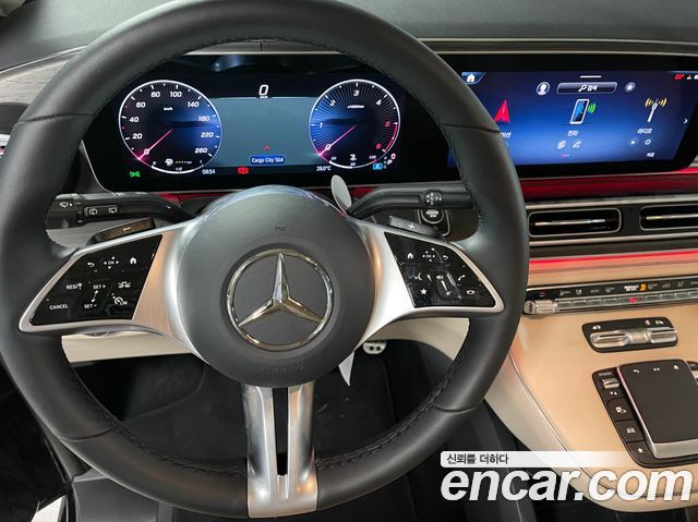 Mercedes-Benz V-Class — interior