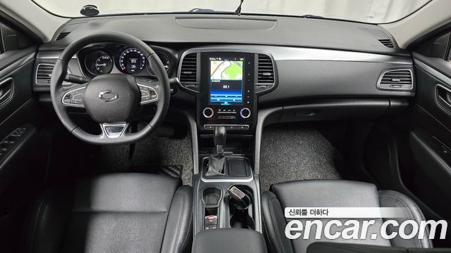 Renault Korea SM6 — interior
