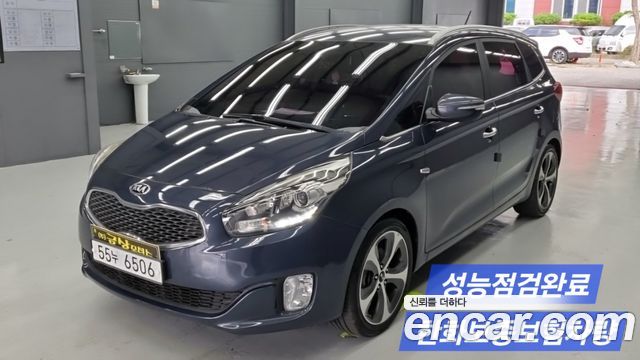 Kia Carens — exterior