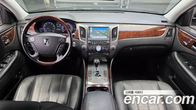 Hyundai Equus — interior