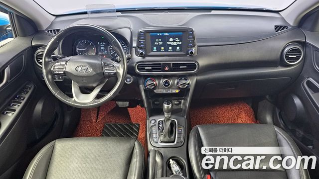 Hyundai Kona — interior