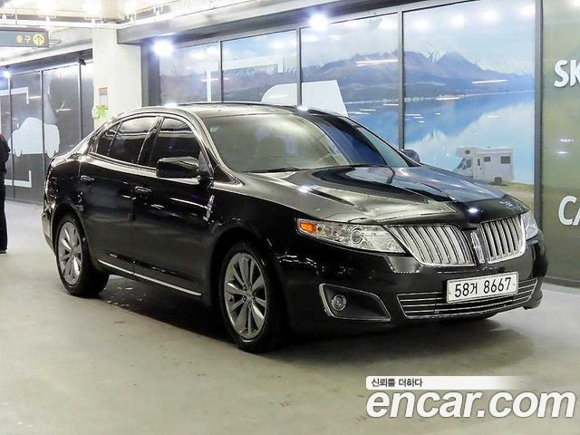Lincoln MKS — exterior