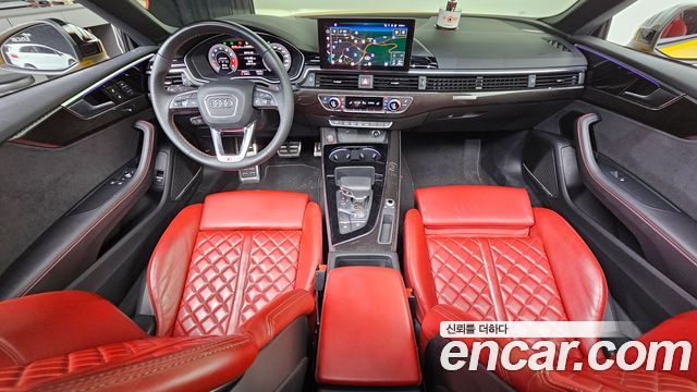 Audi S5 — interior