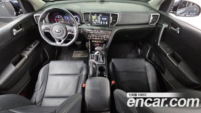 Kia Sportage — interior