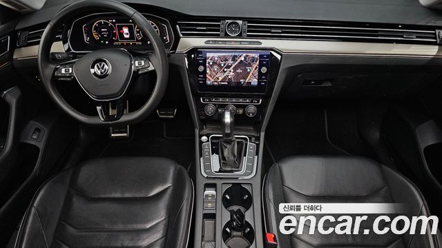 Volkswagen Arteon — interior