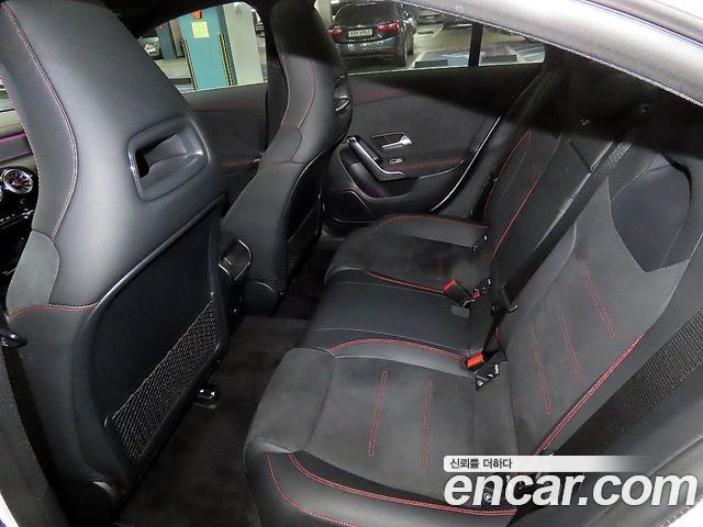 Mercedes-Benz CLA-Class — interior