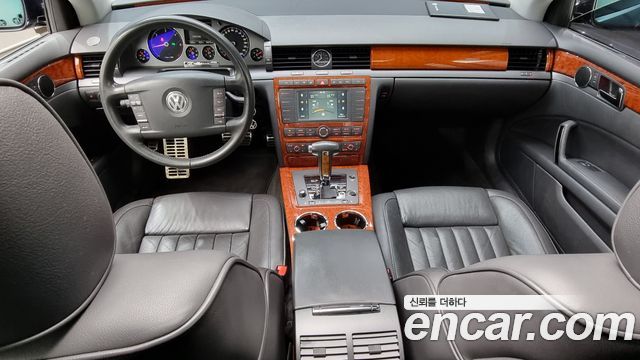 Volkswagen Phaeton — interior