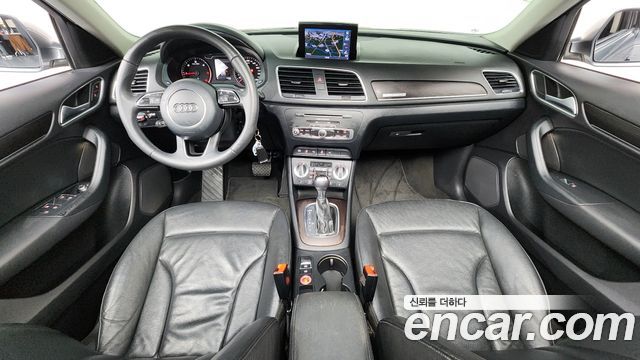 Audi Q3 — interior