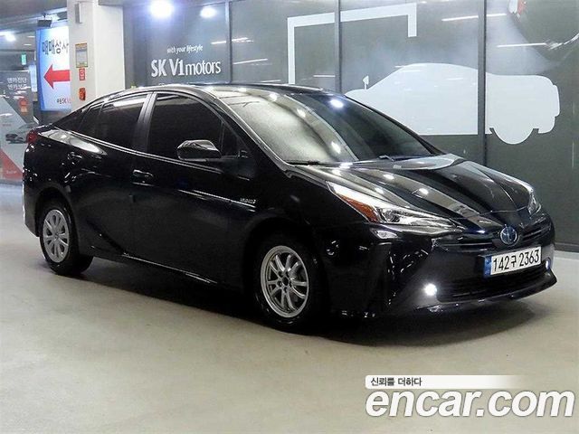 Toyota Prius — exterior