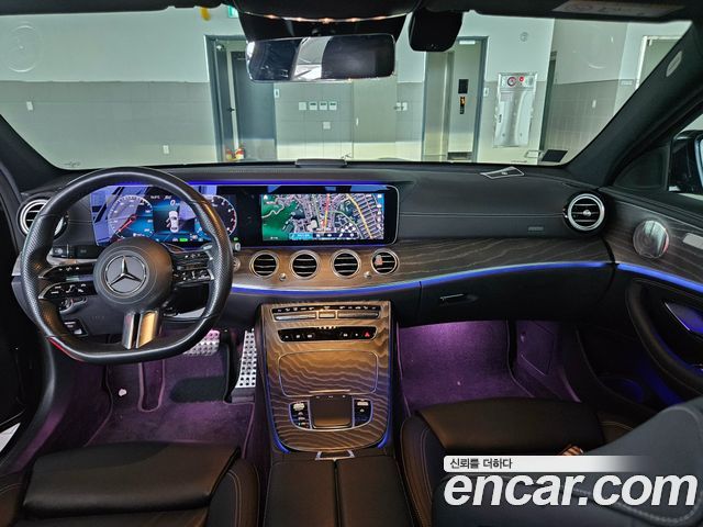 Mercedes-Benz E-Class — interior