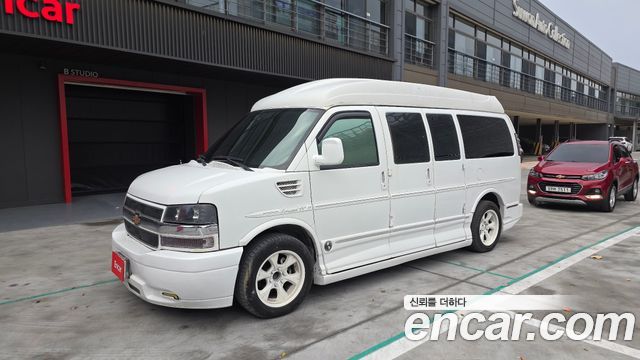 Chevrolet Express Van — exterior