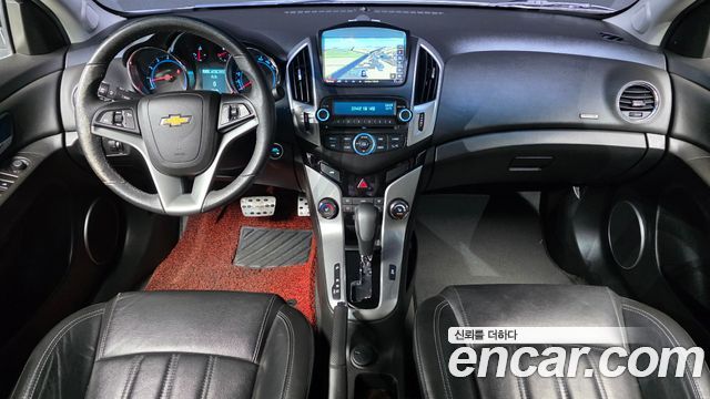 Chevrolet Korea Cruze — interior