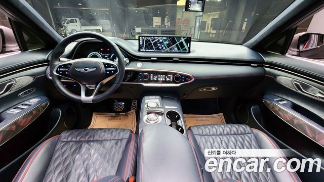 Genesis GV70 — interior