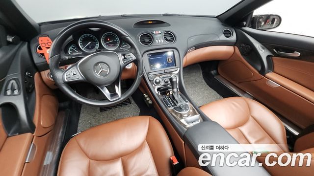 Mercedes-Benz SL-Class — interior