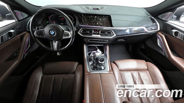 BMW X6 — interior