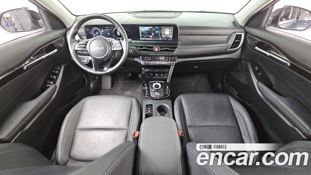 Kia Seltos — interior