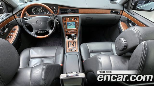 KG Mobility Chairman — interior
