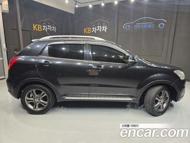 KG Mobility Korando — interior