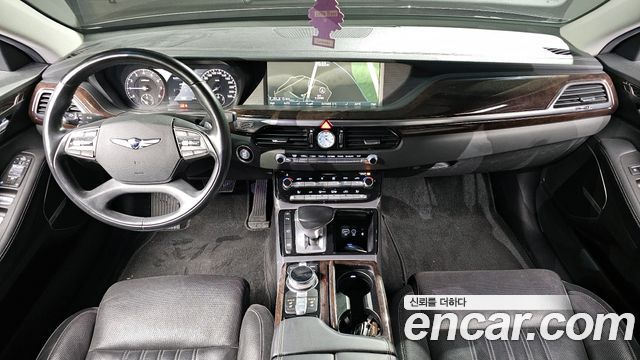 Genesis EQ900 — interior