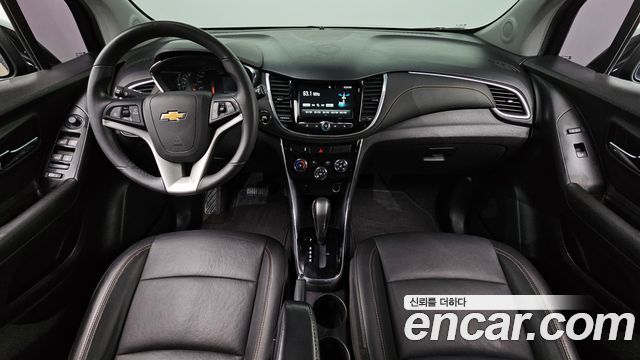 Chevrolet Korea Trax — interior