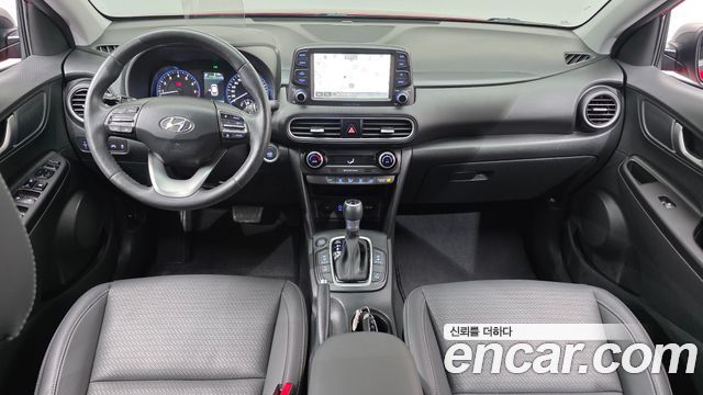Hyundai Kona — interior