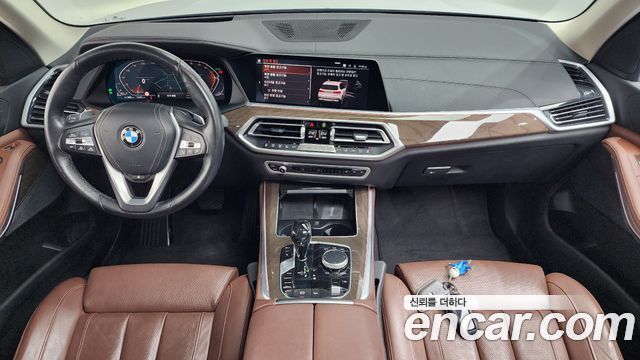 BMW X5 — interior