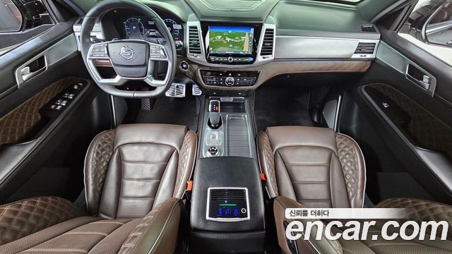 KG Mobility Rexton — interior
