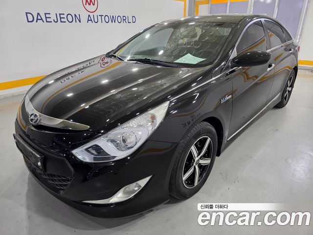 Hyundai Sonata — exterior