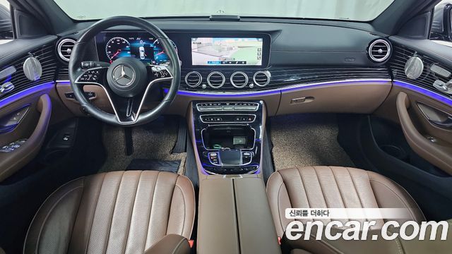 Mercedes-Benz E-Class — interior