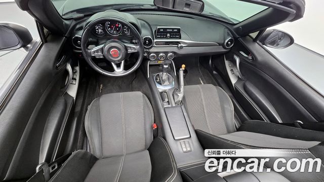 Fiat 124 — interior