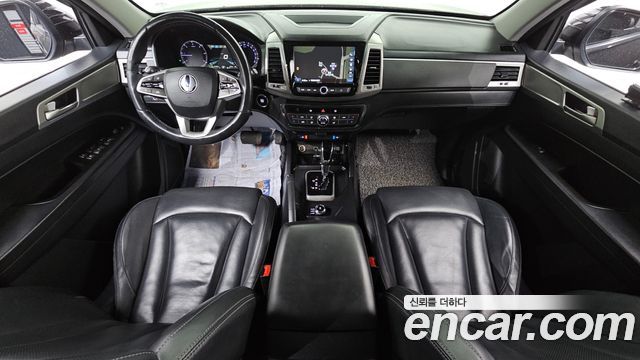 KG Mobility Rexton — interior