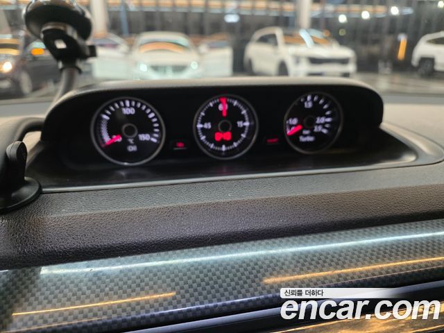 Volkswagen Beetle — interior