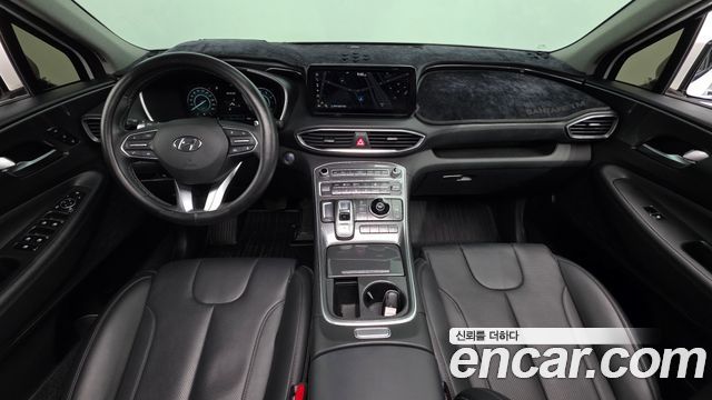 Hyundai Santa Fe — interior